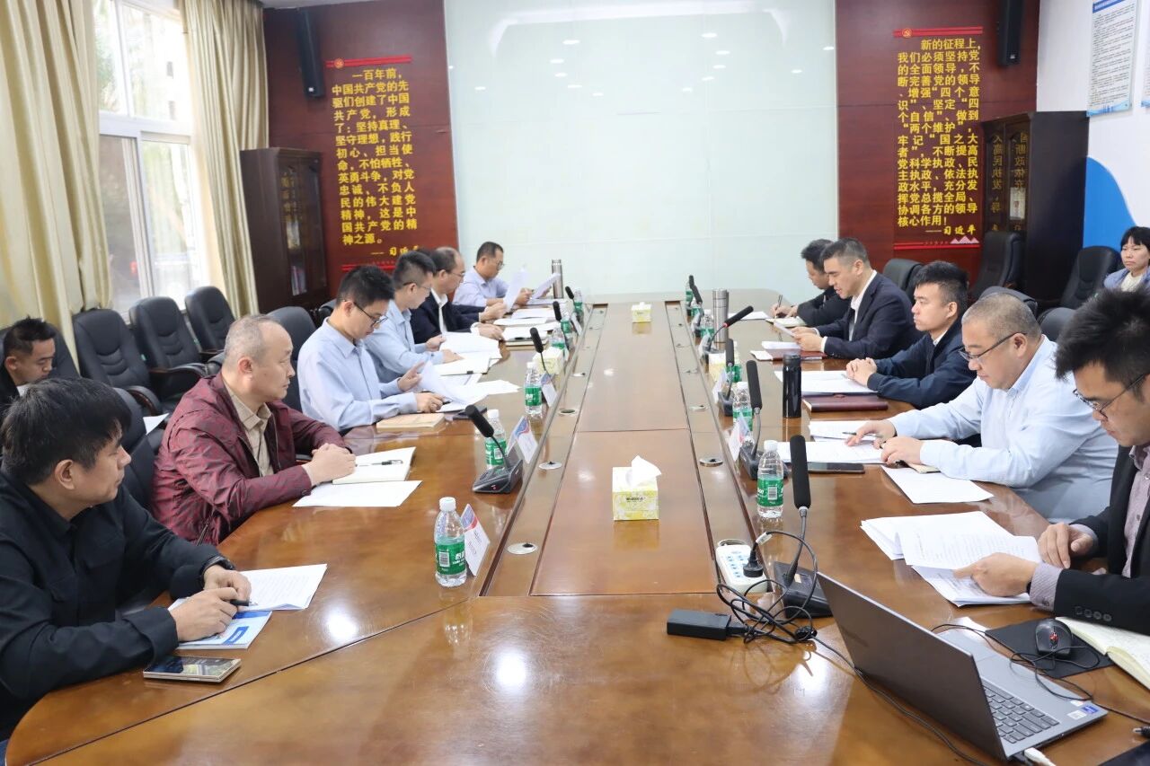 开局即攻坚 起步即冲刺 海口建工集团召开重点项目推进会暨参建单位约谈会